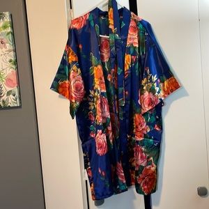 Never worn before silk robe with tags from Amazon